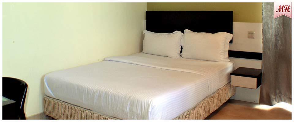 Maya Hotel Lahad Datu Exteriör bild